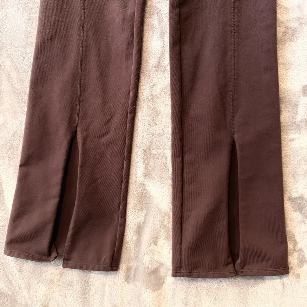 ALO Yoga Airbrush High-Waist 7/8 Flutter Leggings Raisin Purple Size Large